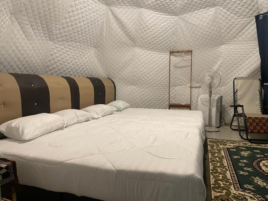 Gunung Medan Glamping & Cafe Hotel Kangar Exterior foto
