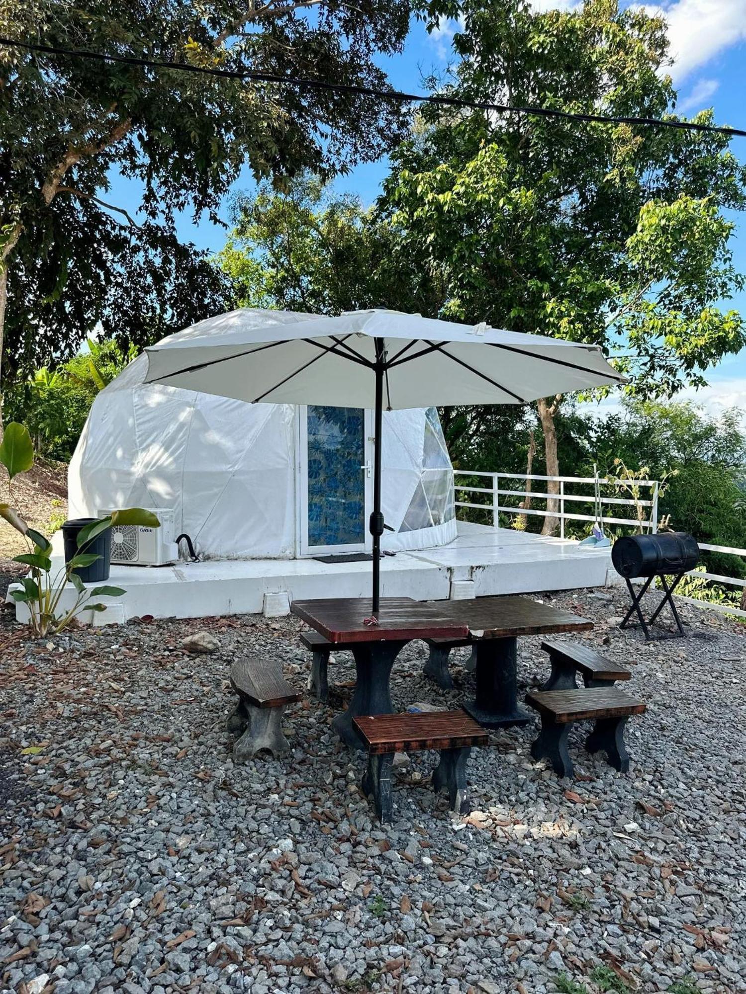 Gunung Medan Glamping & Cafe Hotel Kangar Exterior foto